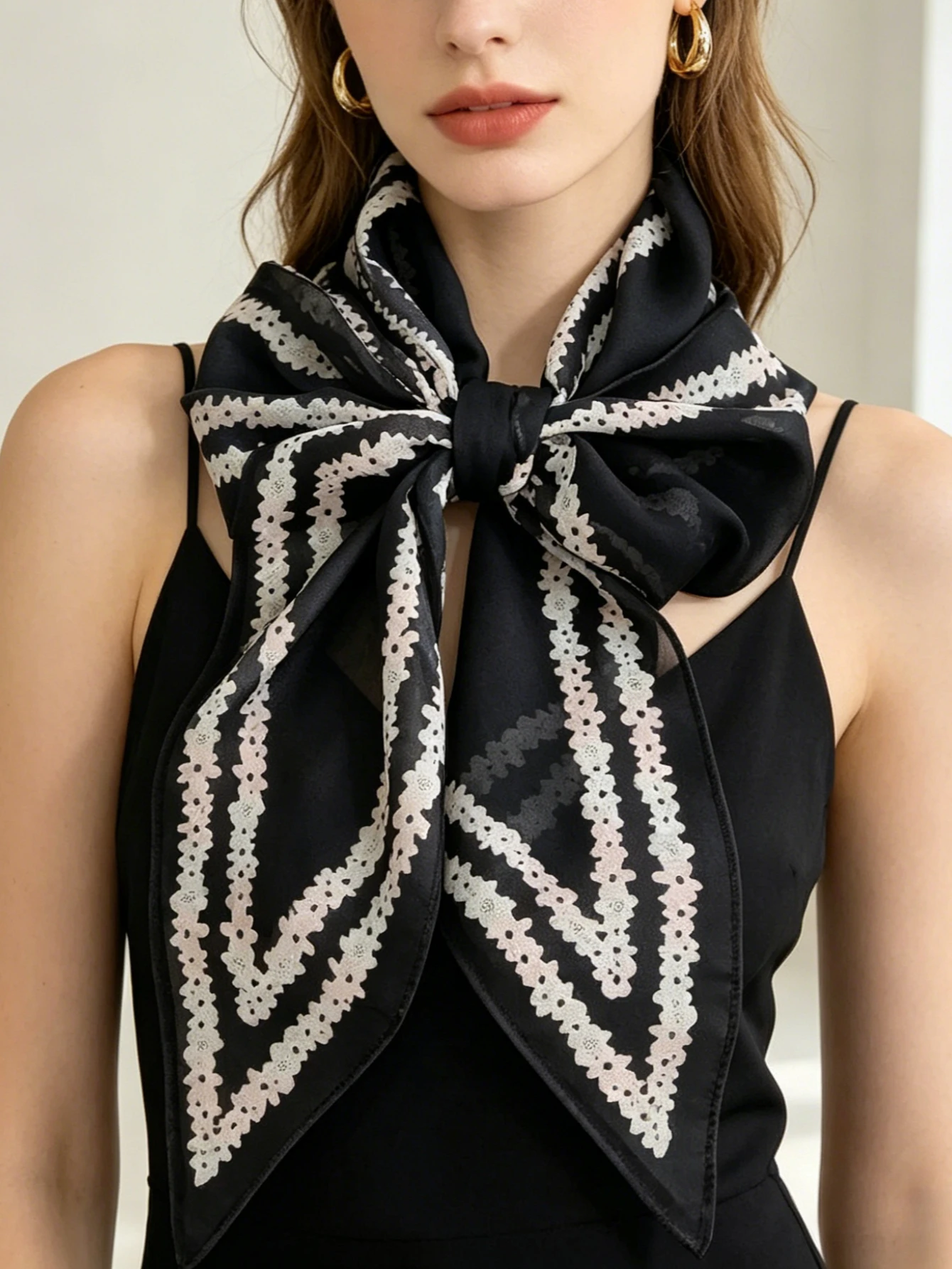 1 piece of classic polka dot long long diamond-shaped silk scarf, fashionable versatile lightweight summer women's neckscarf