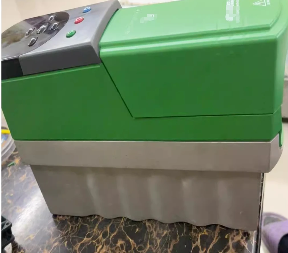 

UNI1405 Б/у в хорошем состоянии драйвер