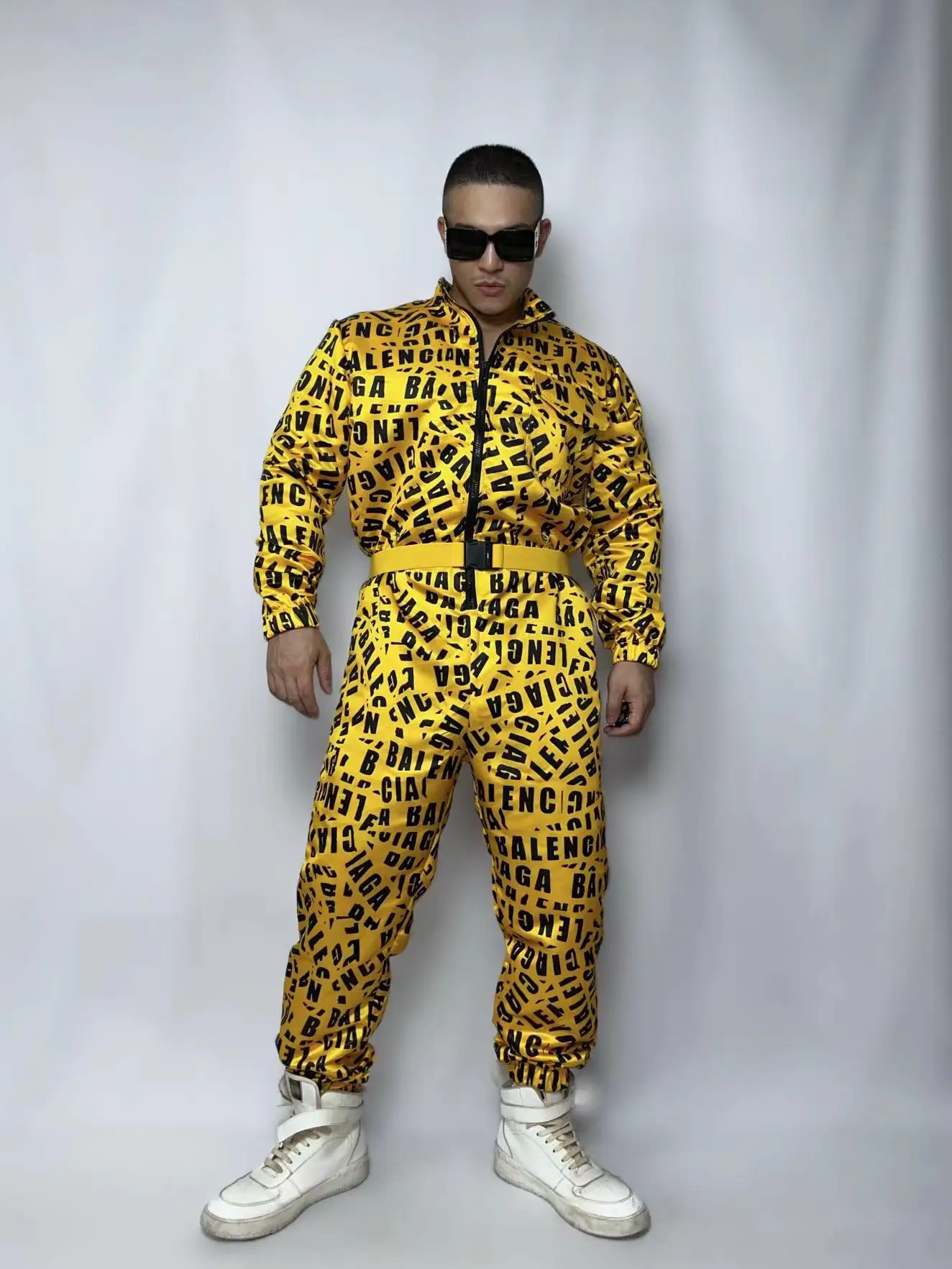 Yellow Printed Overalls Hip Hop Dance Costume Letter Pattern Zipper Jumpsuit Male Jazz Dance Team Performance Clothes Stage Wear