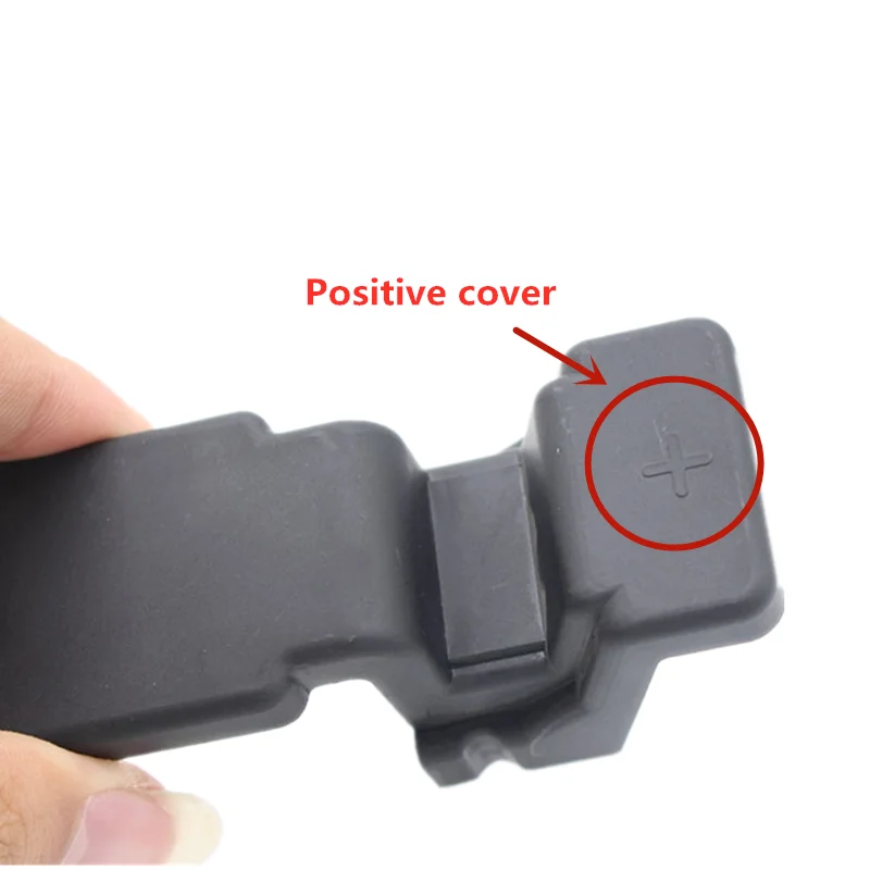 Suitable for Peugeot 508 Citroen C5 Battery positive negative electrode terminal protection cover 9676099280 9815031980 5642yk