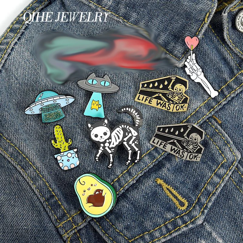 Cat Enamel Lapel Pins Alien Avocado Cute Brooches Badges Fashion Pins Gifts for Friends Pins Wholesale QIHE JEWELRY Skeleton