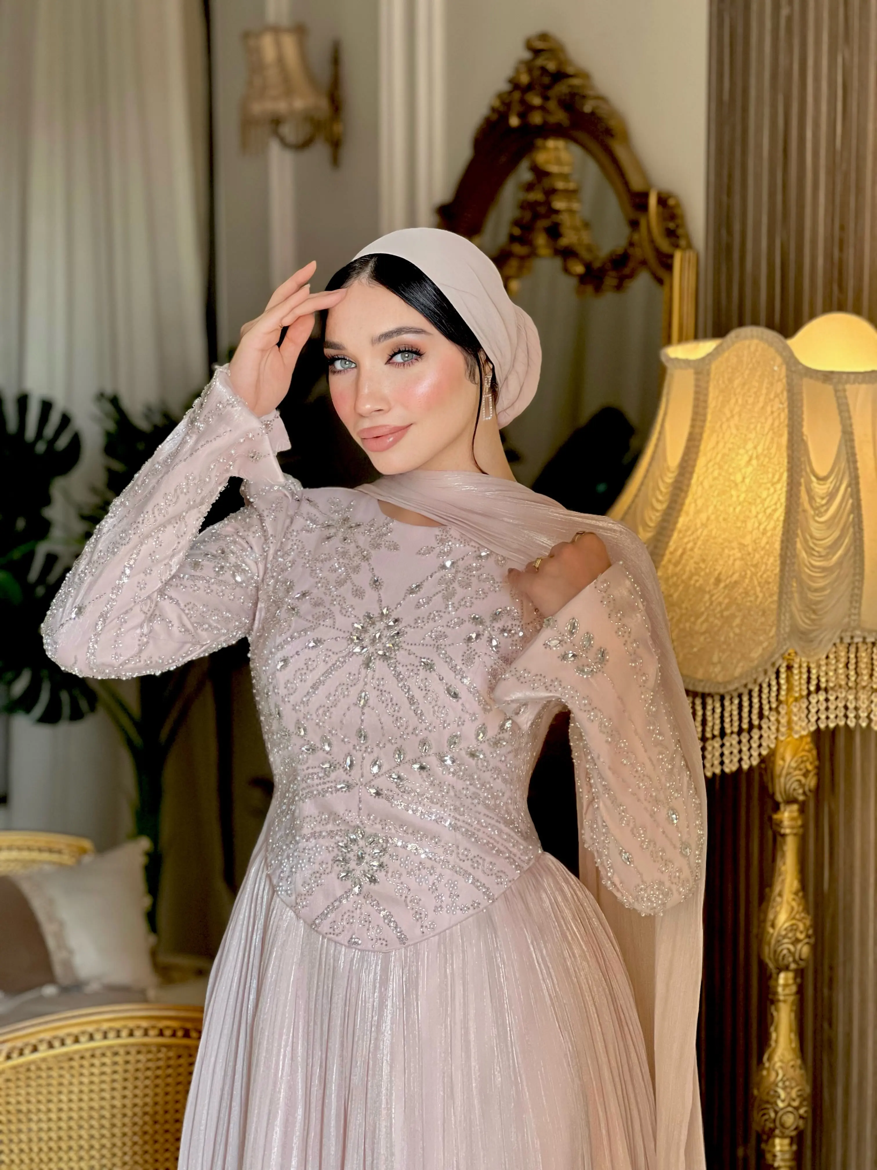 Alibxn Light Pink Muslim Formal Evening Dresses Sparkly Hand Beading Chiffon A‑Line Cape Sleeves Ball Gowns Customizd
