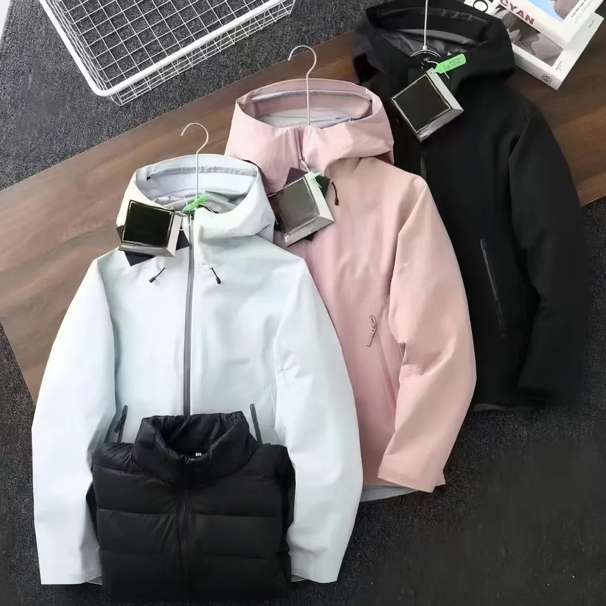 

Men's Three-in-one Outdoor Jacket Adult Jacket Windproof and Waterproof Down Outdoor Travel Mountaineering New LT