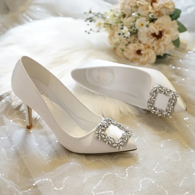 Korean Style Pointed High Heel White Wedding Shoes Rhinestone Bridal Shoes Small Size Shoes 33-43 Sizes Dress Party Shoes