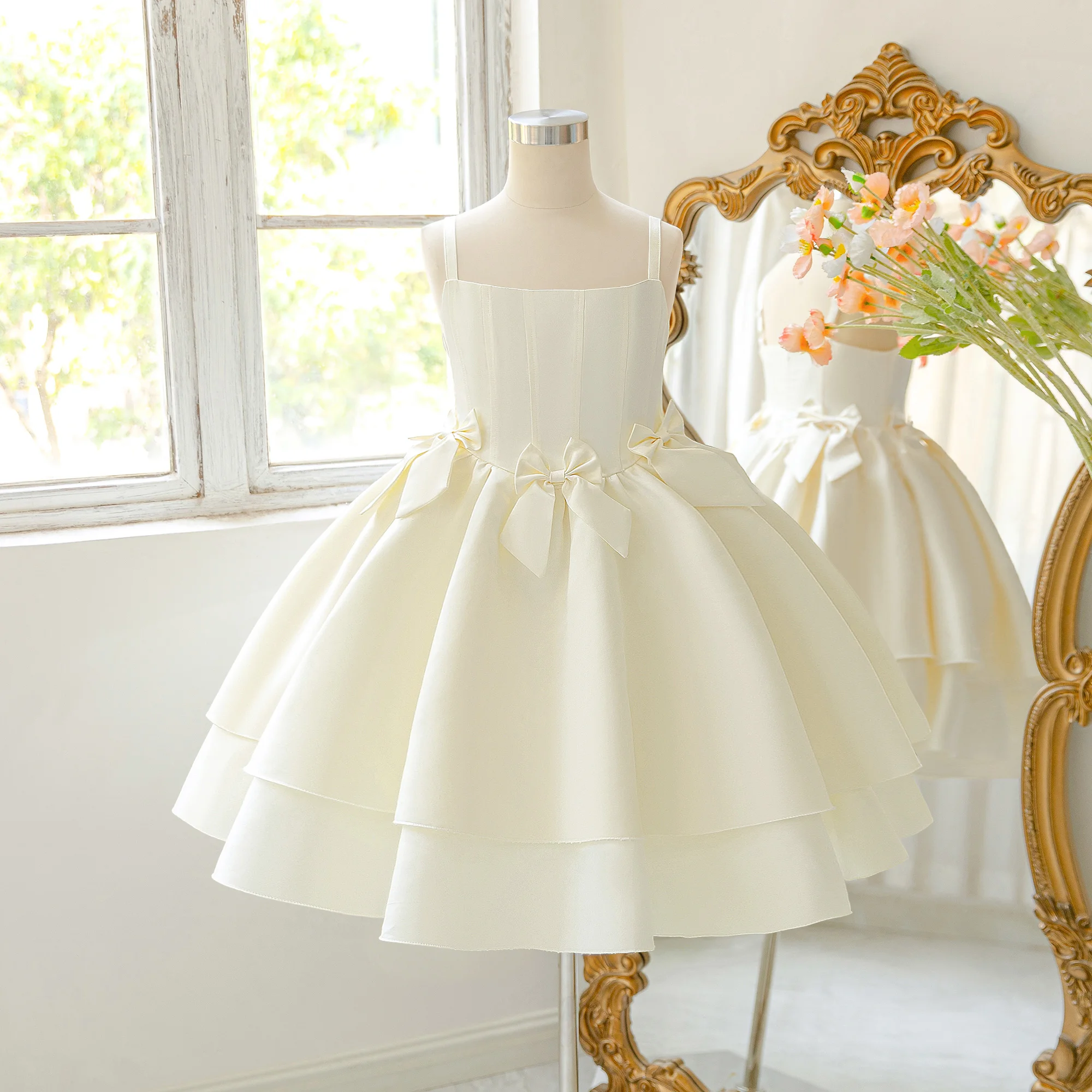 Children's dresses princess dresses wedding dresses birthday party dresses performance dresses runway dresses halter dresses
