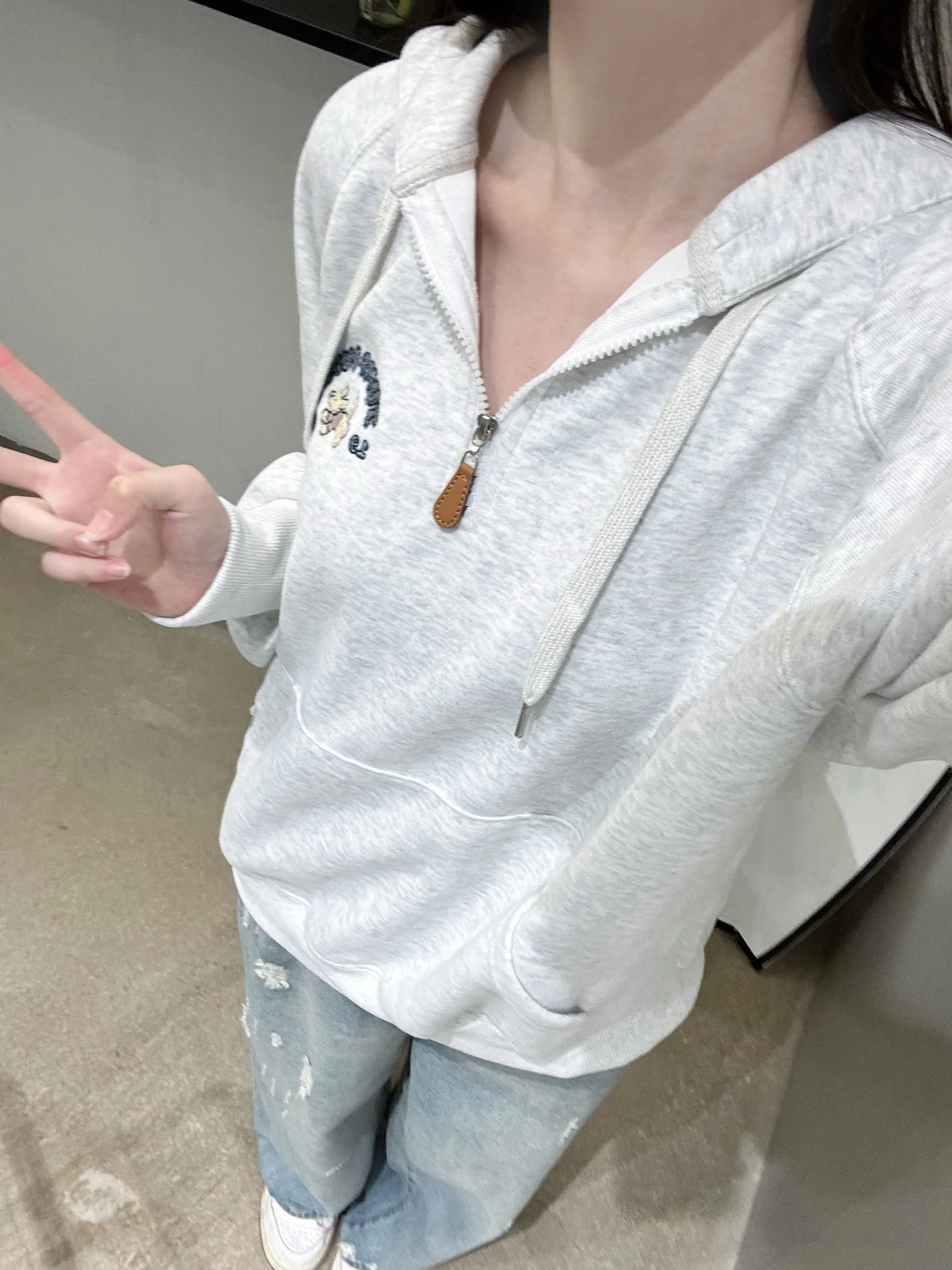 

Свободная женская толстовка с молнией на плече и вышивкой, повседневная верхняя одежда в корейском стиле, весна-осень, худи на молнии