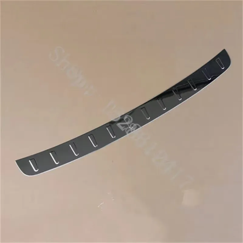 Car accessories Trunk Door Guard Strips Sill Plate Protector Rear Bumper Guard Trim For Volvo V60 V60CC 2020 2021~2025