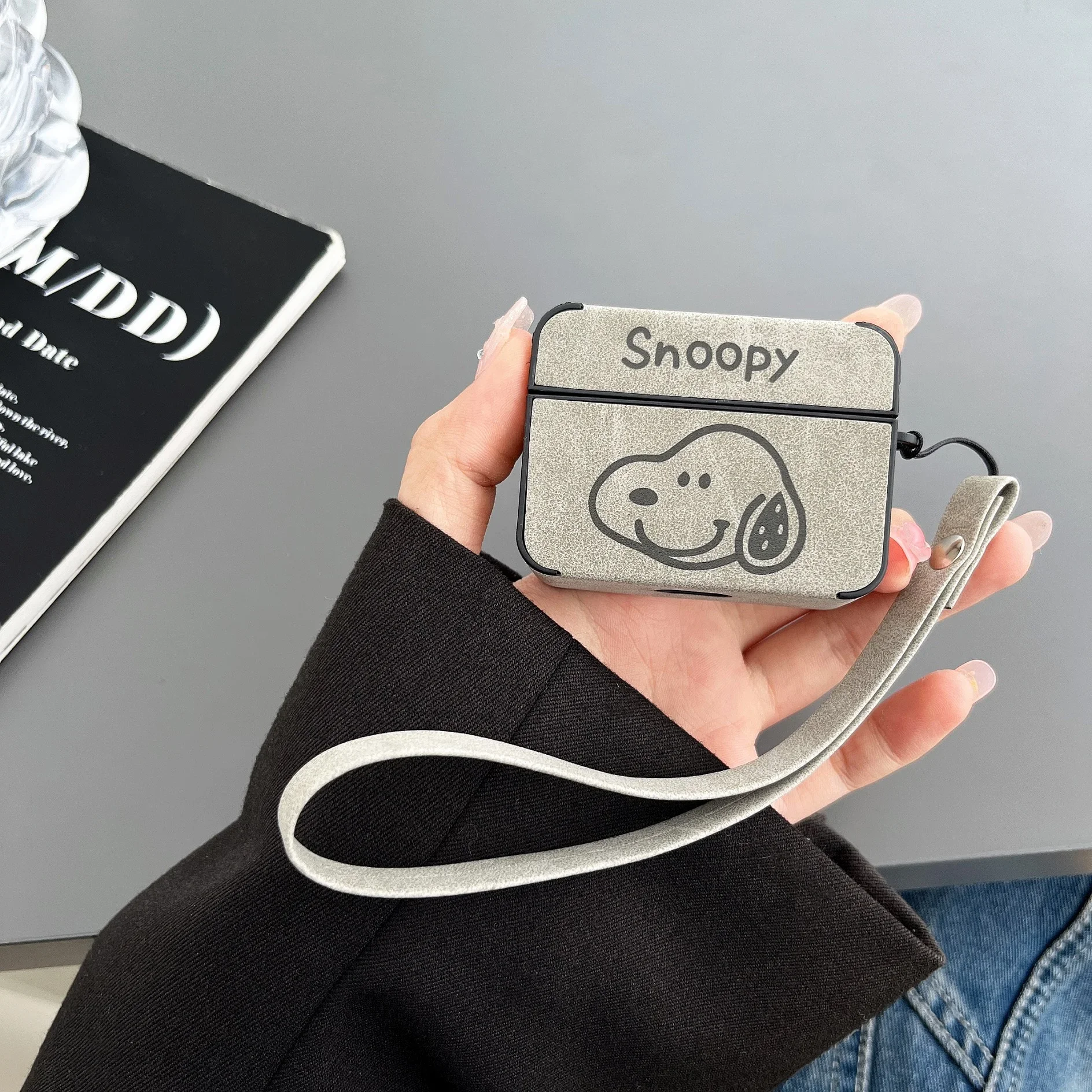 Snoopy-Bonita funda para auriculares, adecuada para AirPods 1/2 Pro, 3 y Pro2, con cordón, fácil de llevar