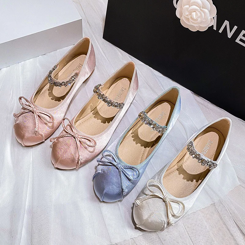 Complimentary Socks Women Flats Female Ballet Mary Jane Rhinestone Bow-knot Sandals Ladies Fashion Desigh Sweet Round Toe Shoes