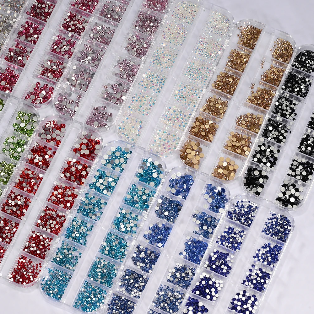 12 Gitter, 3D-weiße Nail-Art-Strasssteine und 2 Werkzeuge, gemischte Größen, flache Rückseite, rundes Glas, Diamant-Nagel-Charms, DIY-Handwerk, Maniküre-Zubehör – Detail 14
