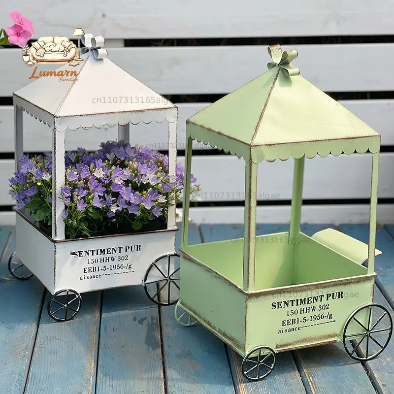 Japanese retro wrought iron old four-wheeled flower cart cart flower basket balcony garden decoration flower utensils
