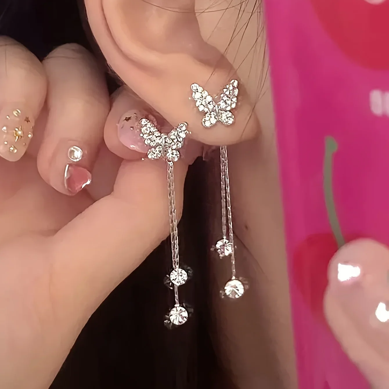 A Pair of Elegant Long Tassel Butterfly Earrings for a Fashionable Vacation Look, Exuding a Sweet And Charming Vibe for Women