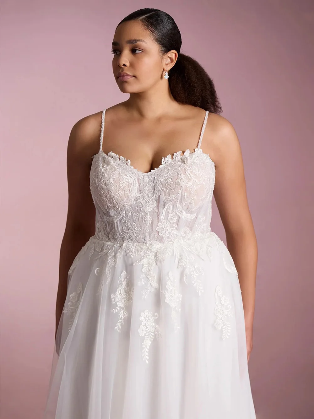 2025 Plus Size Wedding Dresses Strapless Spaghetti Strap Lace Appliques Tulle A-Line Bridal Gown Brides Dresses Customized