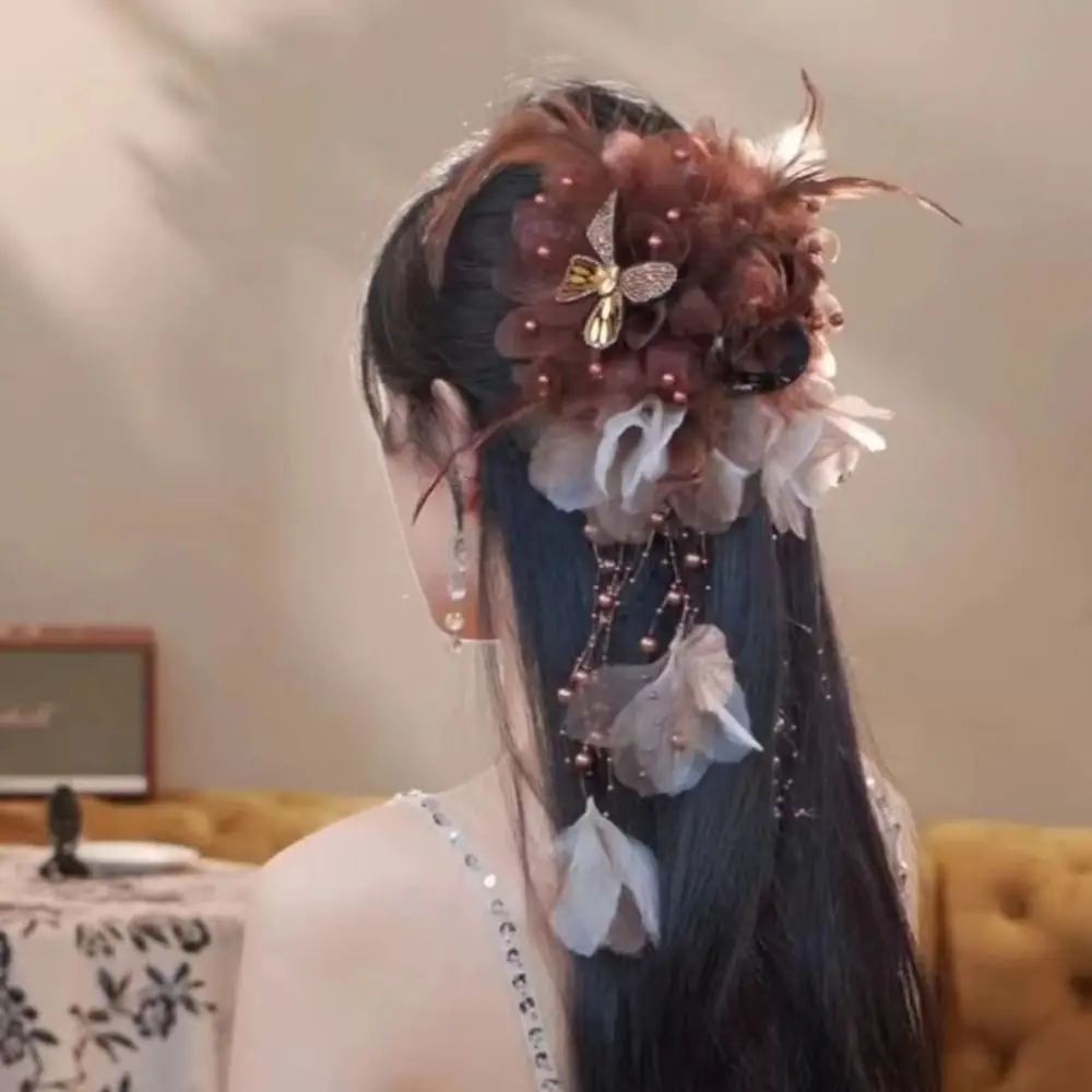 

Elegant Cloth Grasping Clip Tassel Four Flowers Hair Accessories Feather Flower Pearls Shark Clip for Girl