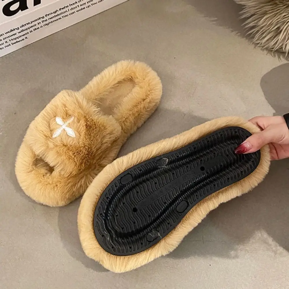 Damen-Pantoffeln mit Kreuzmuster, offener Zehenbereich, weiche, flauschige Textur, rutschfeste Sohlen, warme Winter-Hausschuhe, verschleißfeste Plattform – Detail 2