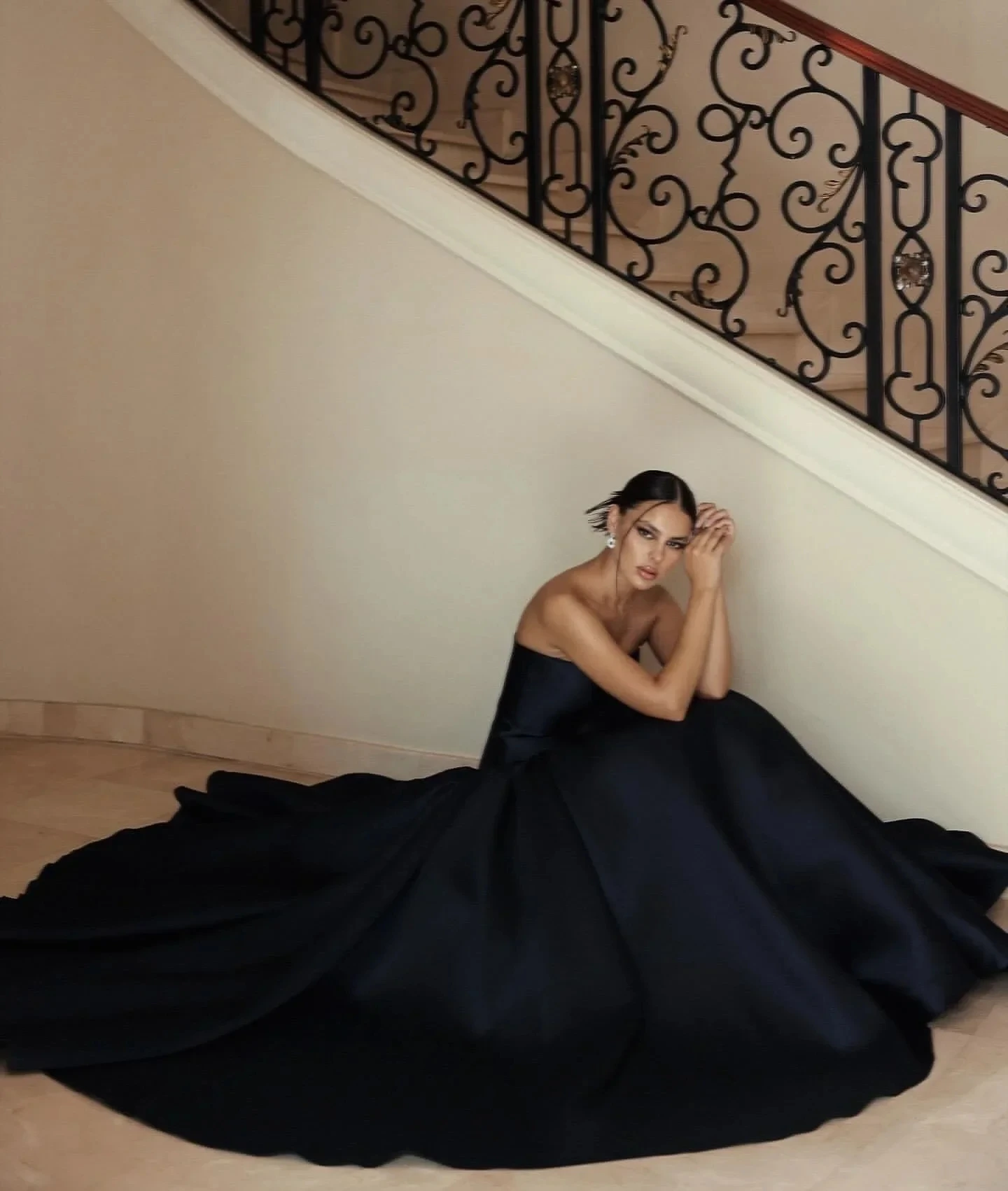 Eleganti abiti da sera neri da donna senza spalline pieghe con lacci a-line in raso formale abiti da ballo di fine anno spettacolo Robe De Soriee Gala