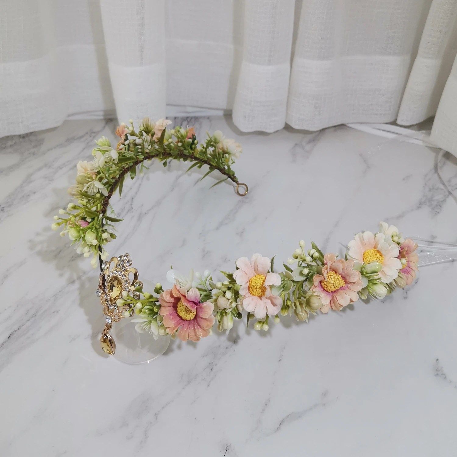 12pcs Daisy Flower Crown Headband Women Hair Accessories Wedding Head Wear Crown Headband Hat Decoration Girls Floral Garlands