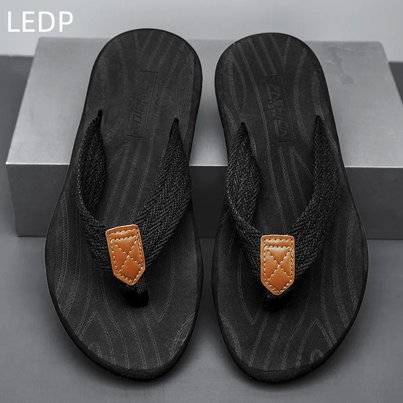 Zapatillas de gran tamaño para hombre, chanclas informales de EVA, zapatos de playa resistentes al desgaste, transpirables, versátiles, cómodas e