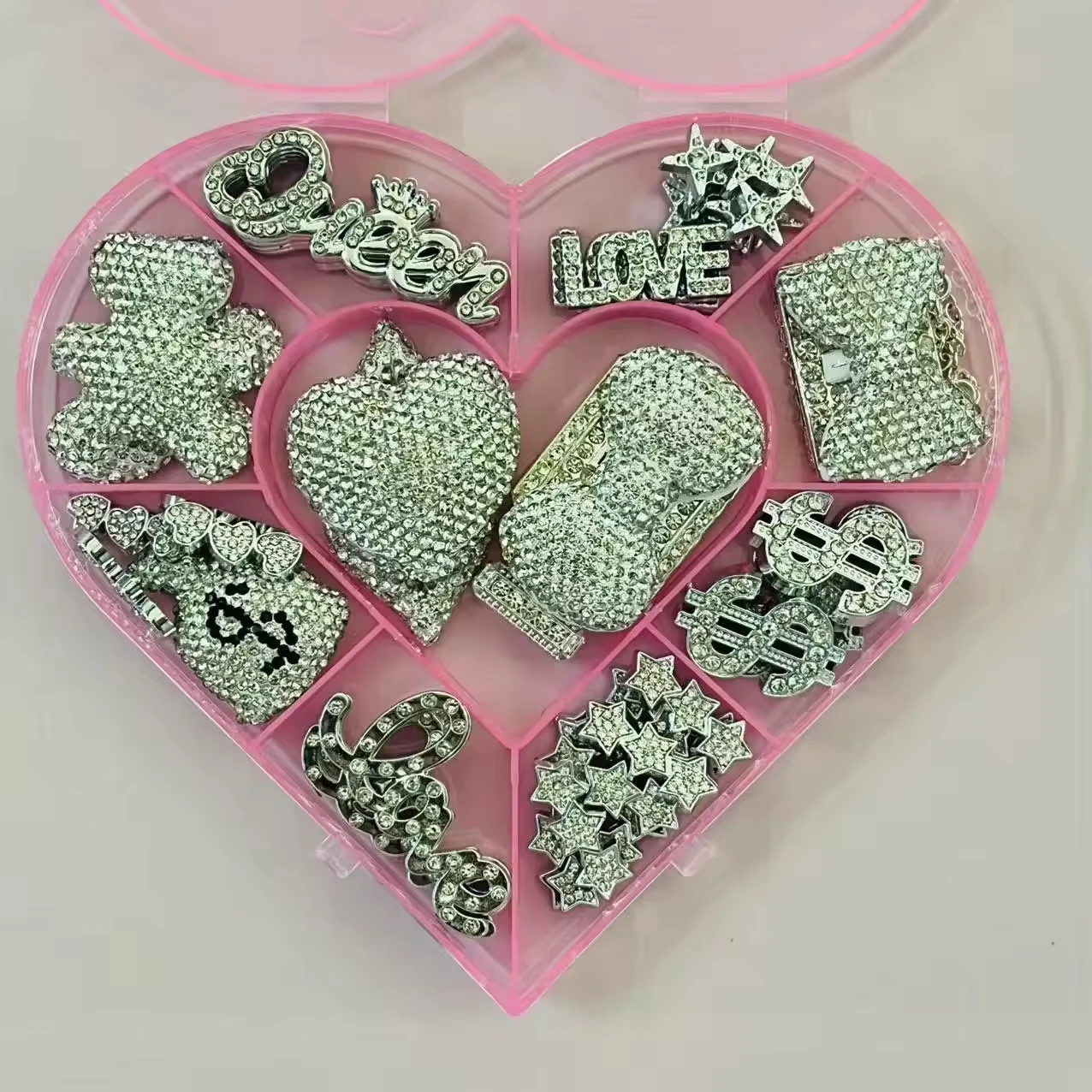 

43Pcs Bundled Luxury Diamond Bow Purse Perfume Bottle Butterfly Purse Lip Queen Star Junk Phone Case Decoration Charm Crafts