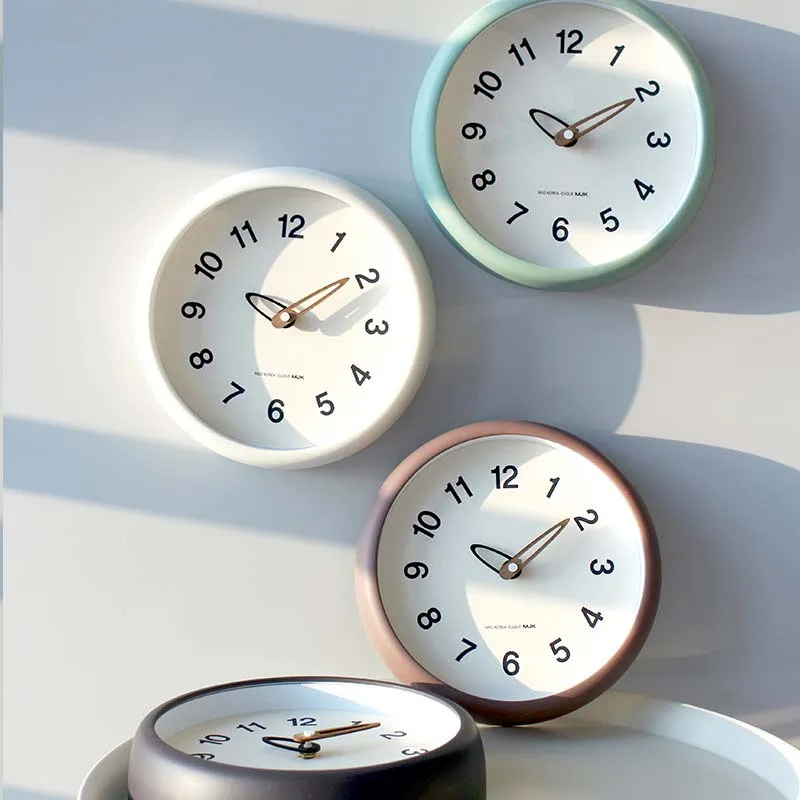 

Modern Decorative Round Small Clock Without Punching Silent Clock Wall Clock Living Room Bedroom Kitchen Home Decoration