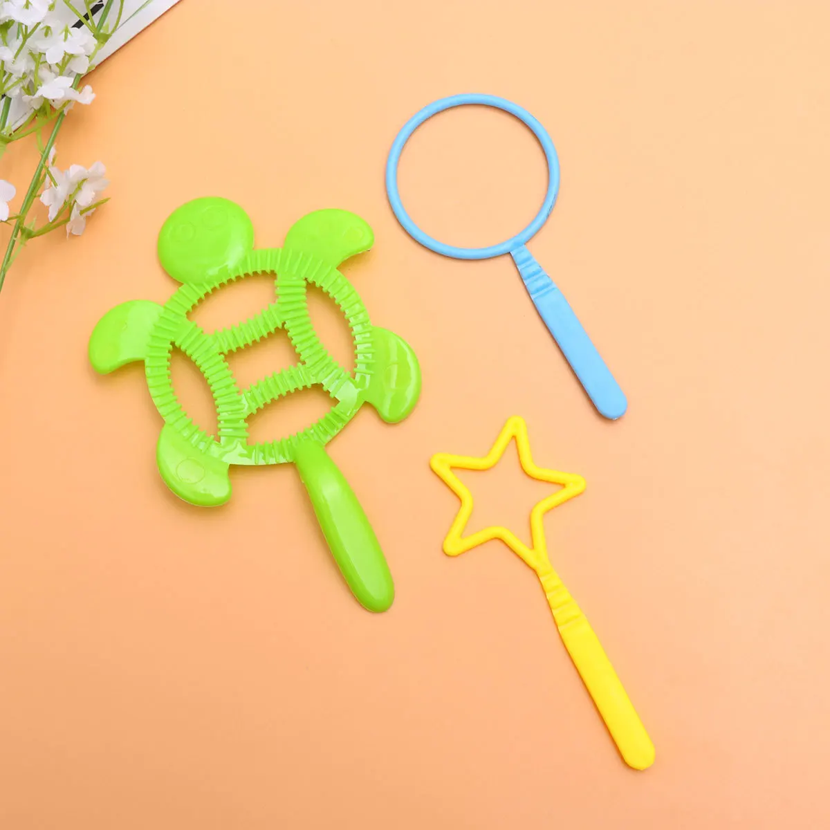 16Pcs Bubble Stick Set Multi-Size Crab Shape Handheld Bubble Maker with Tray for Children Summer Pool Beach Activities