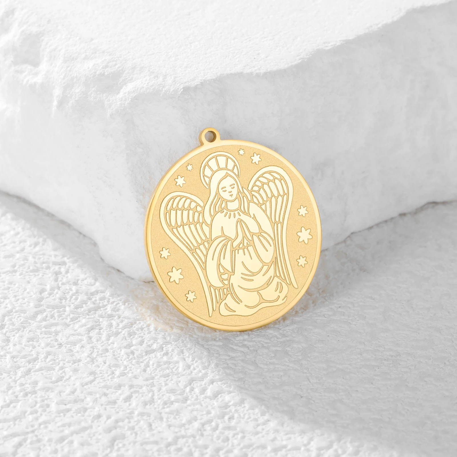 Kneeling Guardian Angel Medal Pendant Stainless Steel Engraved Prayer Verse Pendant Religious Protection Amulet Jewelry Gift