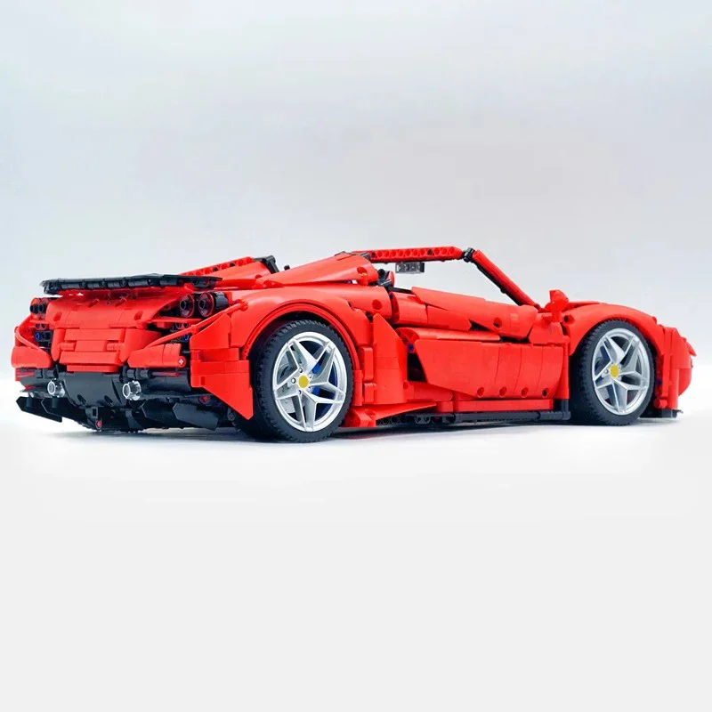 F8 สีแดงรถกีฬารุ่นบล็อกตัวต่อ MOC JD018 รถเปิดประทุนอิฐไอเดียไฮเทคของเล่นชุดคริสต์มาสของขวัญเด็กผู้ใหญ่