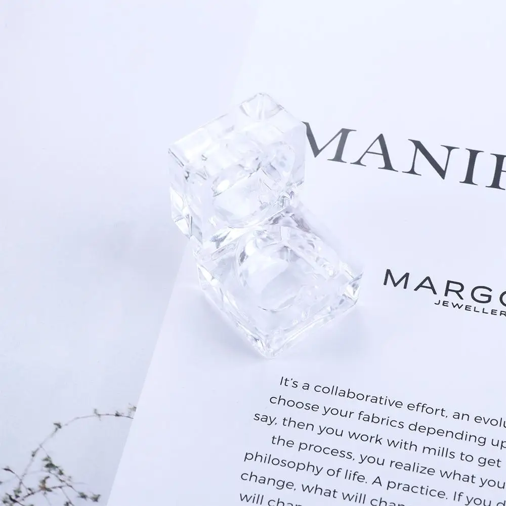 جرة وعاء مربع زجاجات إعادة الملء شكل قلب ظلال العيون صندوق أحمر الشفاه الفارغ علبة بلسم الشفاه حاوية مستحضرات التجميل الصغيرة الشفاه روج #5