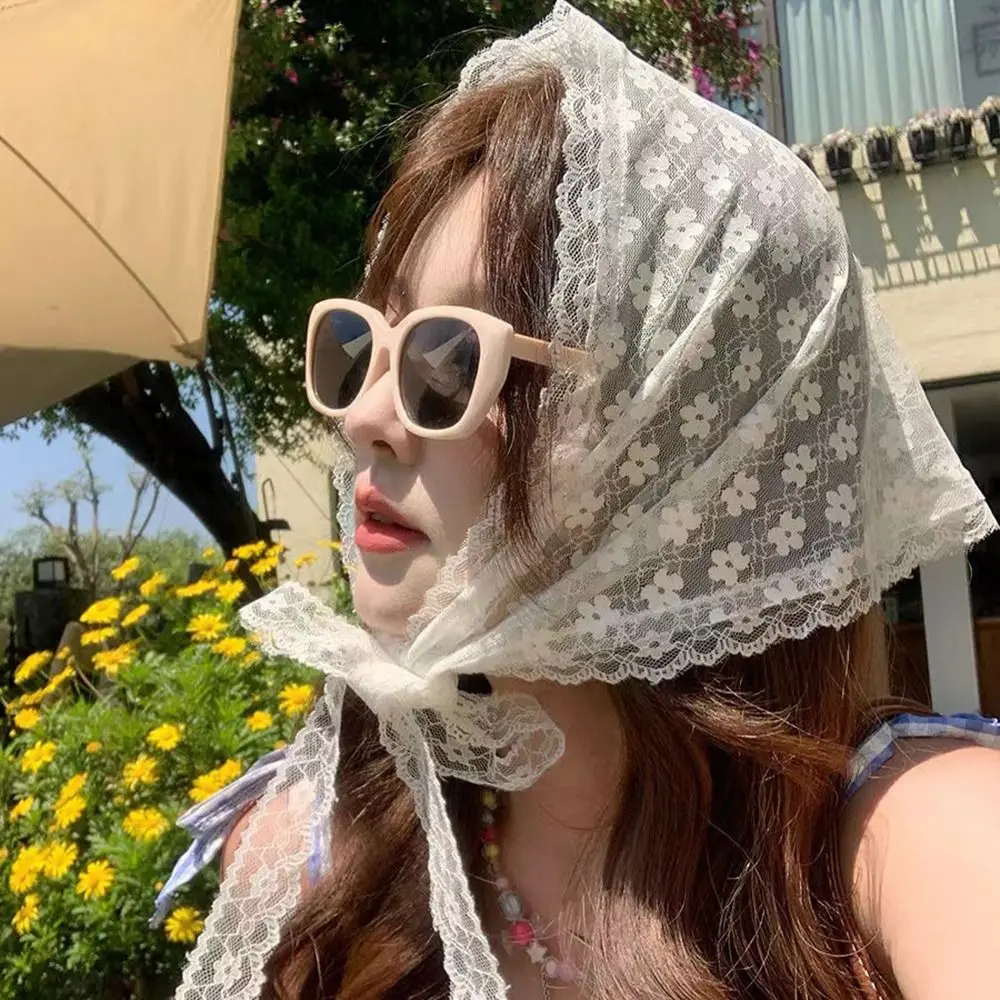 

Embroidered Lace Triangle Headscarf White Hollow-out Hair Scarf Wraps Pastoral Style Woven Floral Hair Band for Women Girls