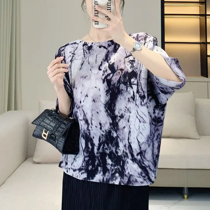 Pleats Pleated Tops Women 2024 New Summer Niche Design Sense Printing Loose Cover Flesh Thin Half-sleeve T-shirt Women Clothing