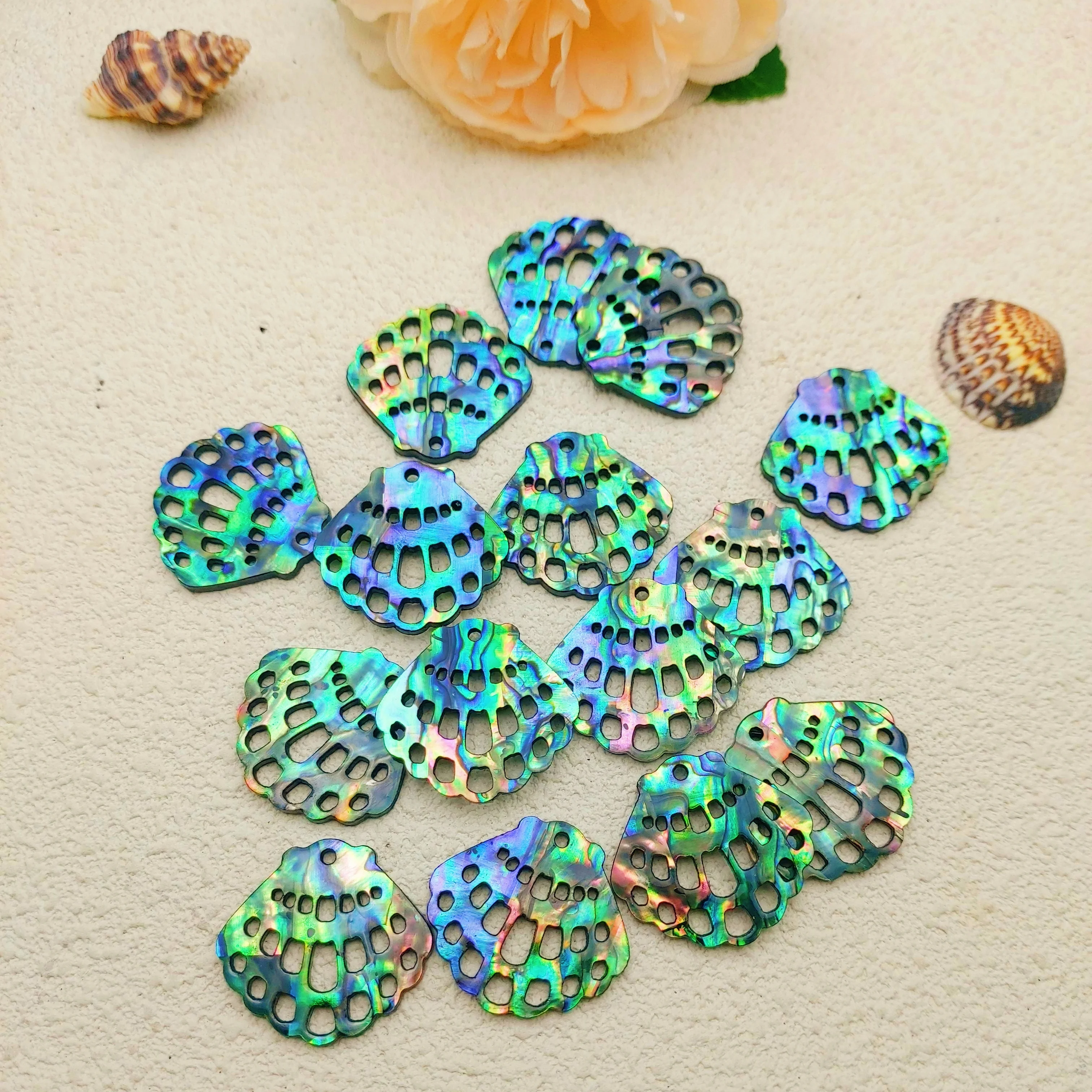 4pcs Natural Abalone Shell Flat Charms Beads for DIY