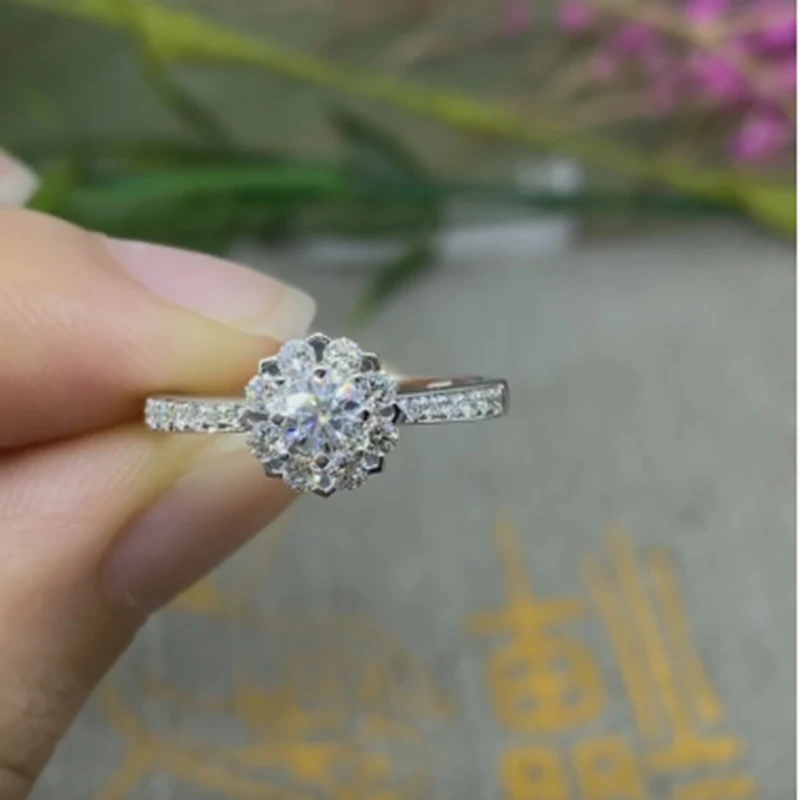 Flower Shape 14k White Gold 0.31CT D-E-F Color VVS Round Cut  CVD Lab Grown Diamond Jewelry Diamond Engagement Ring For Woman