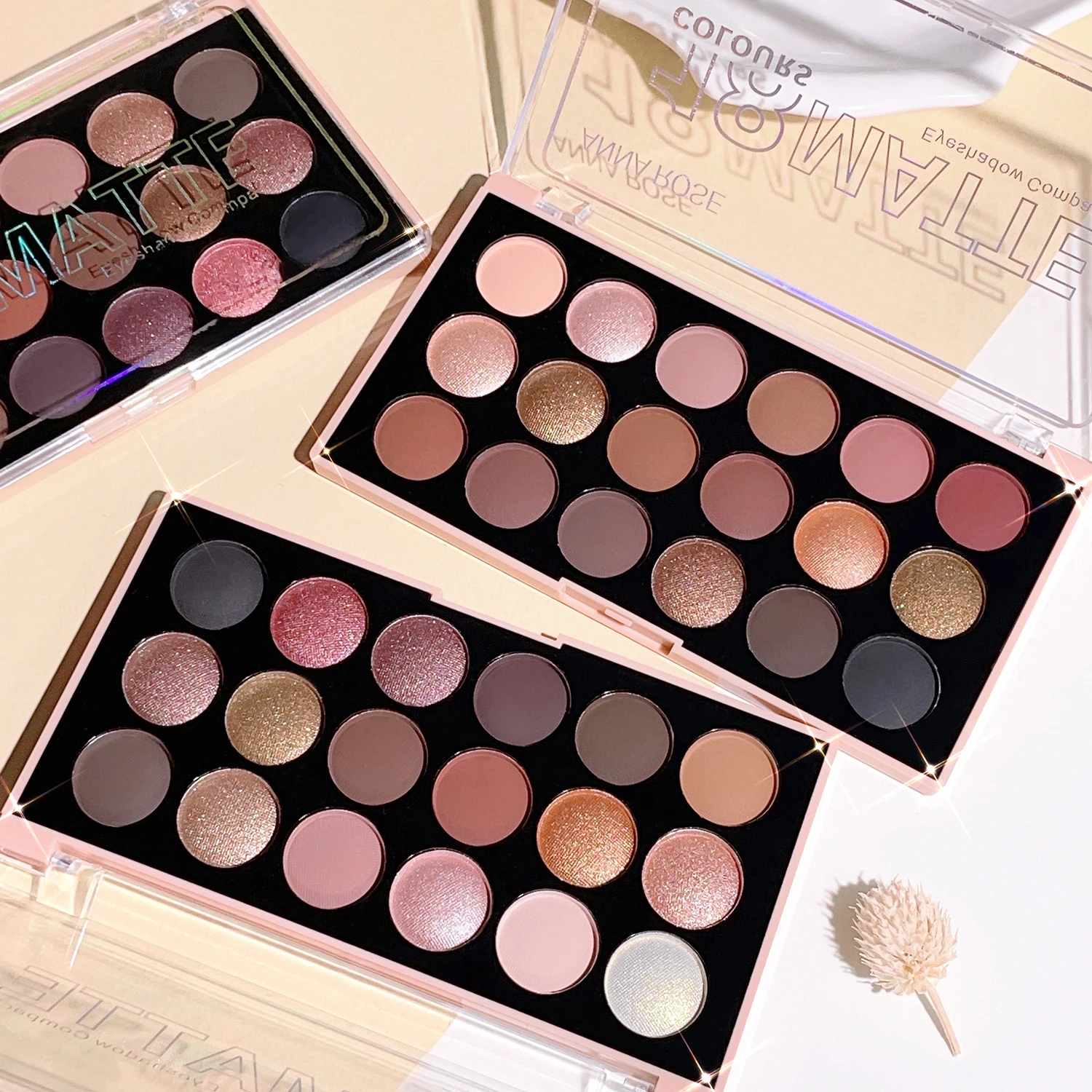 18-kleuren oogschaduwpalet - matte, glanzende en natuurlijke afwerking |   Waterdicht en zweetbestendig |   Langdurig, hoog pigment |   Perfect