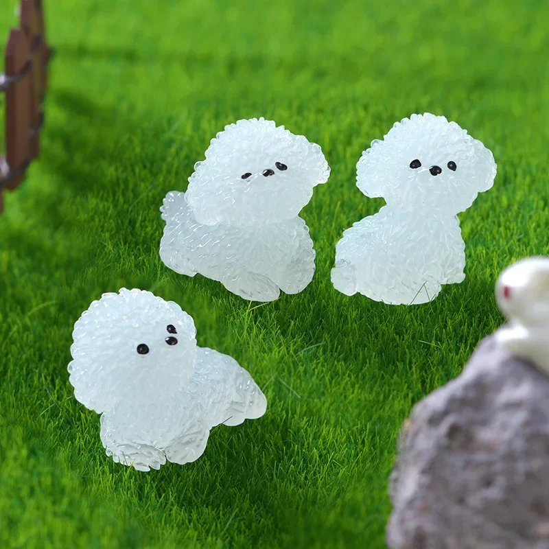 Mini Cute Resin Dog Figurines, Farm Animal Miniature Fairy Garden Micro Landscape  Living Room Car Ornament Home Desk Decoration