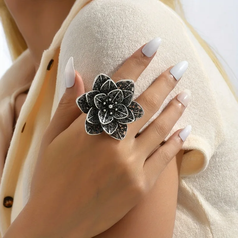 Vintage Old Exaggerated Skeleton Flower Adjustable Ring Women Personalized Temperament Party Jewelry Accessories