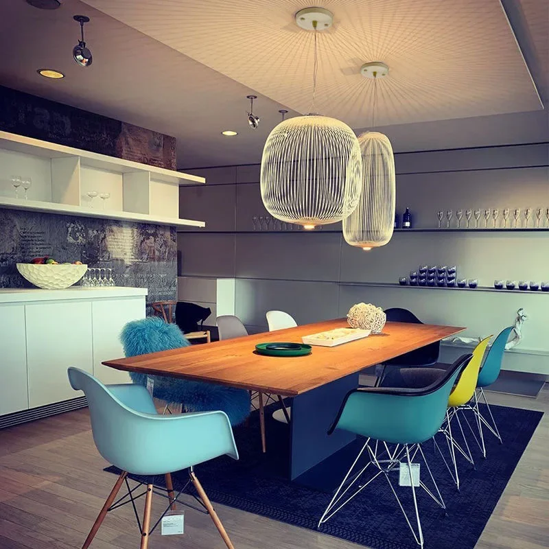 Plafonnier en fer au design moderne, design créatif, luminaire décoratif d'intérieur, idéal pour un salon, une salle à manger ou une villa