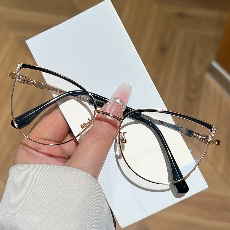 New Anti Blue Light Optical Cat Eye Glasses Women Designer Myopia Customize Prescription Reading Eye Glasses Diamond Metal Frame