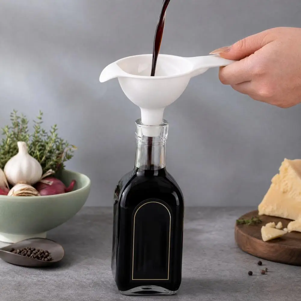Wide Mouth Plastic Funnel with Handle Pour Spout Food Grade Oil Liquid Dishwasher Safe Funnel for Kitchen Transferring Use