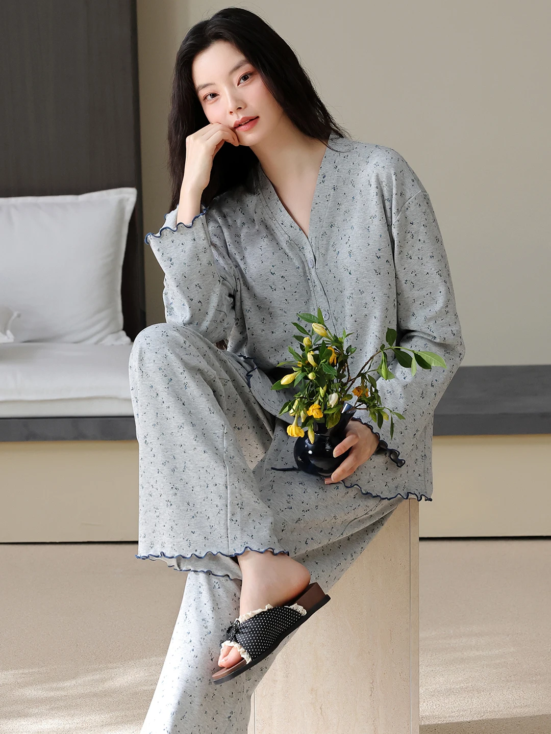spring-autumn-women's-long-sleeve-sleepwear-set-with-chest-pad-elastic-cotton-home-clothes-can-be-worn-outside-ultra-soft