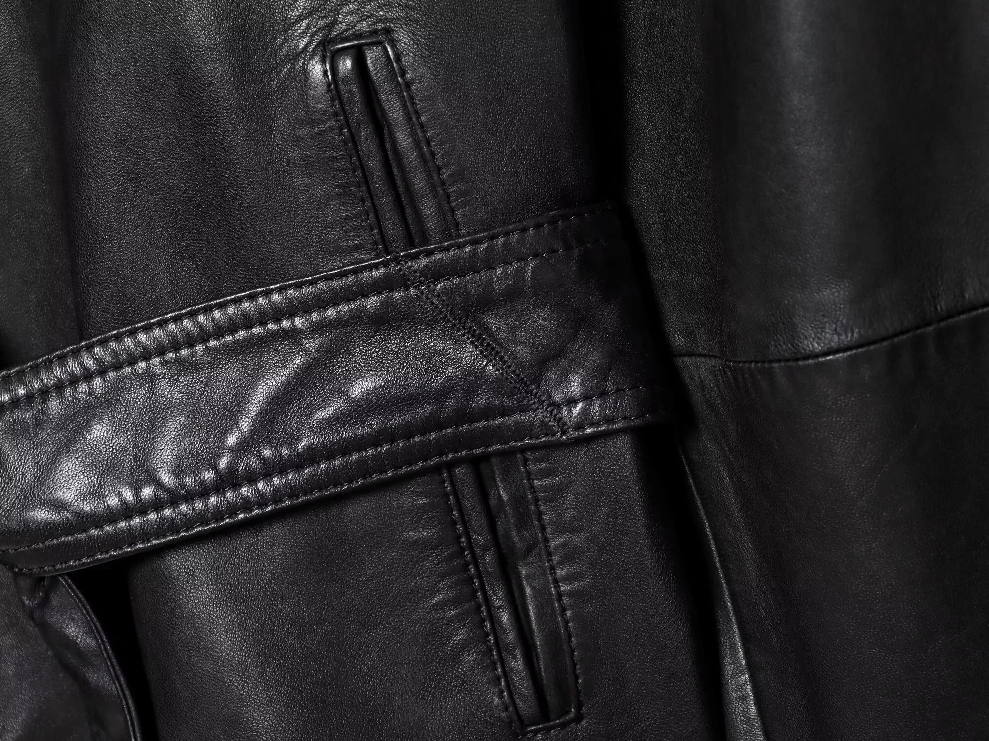 2025 Winter New Women's Casual Fashionable Temperament Lapel Long Sleeve Paired Tie PU Leather Short Jacket