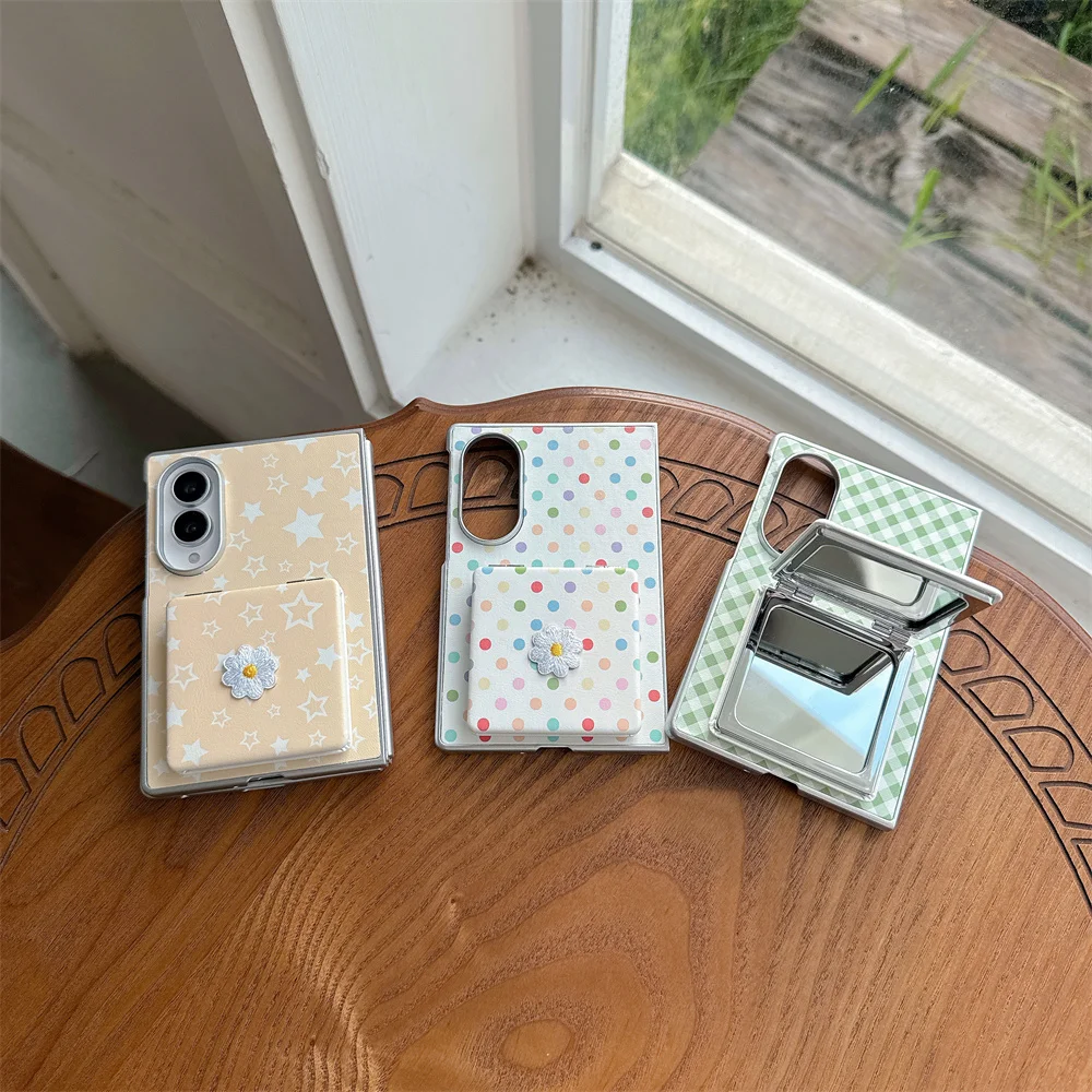 Cute Daisy Mirror Bracket Phone Case For Samsung Galaxy Z Fold 8 Ultra Fold7 Fold6 Fold5 Fold4 Sweet Folding Protective Cover