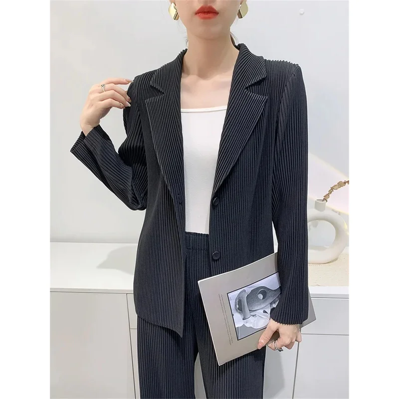 Autumn women's clothes Cardigan Large Toothpick Pleated Casual suit coat 2024 Design Comfortable Thickened Long-sleeved Jacket