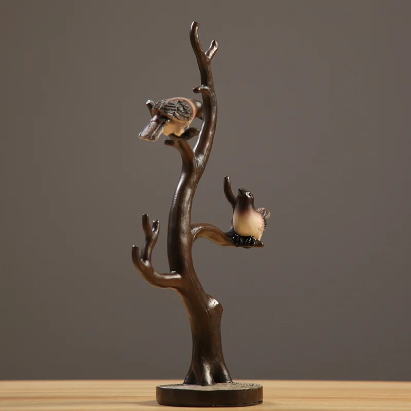 Minimalist bird-shaped jewellery stand ornament, suitable for living room or bedroom décor, also serves as a key organiser.