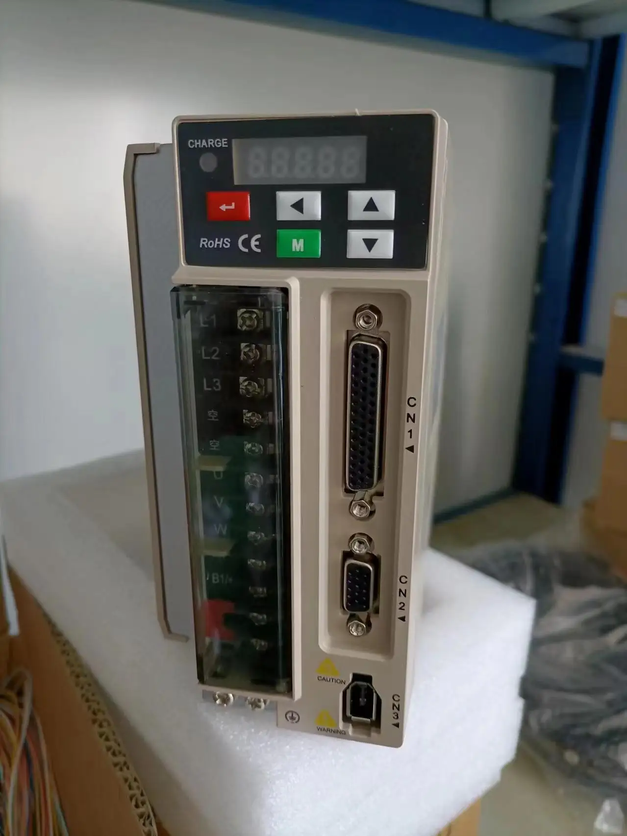 思恒思紅モーター工場 130mm Nema52 380v ACサーボドライバー 130SFM-E20020 4KW 20NM 2000Rpm 切断機用