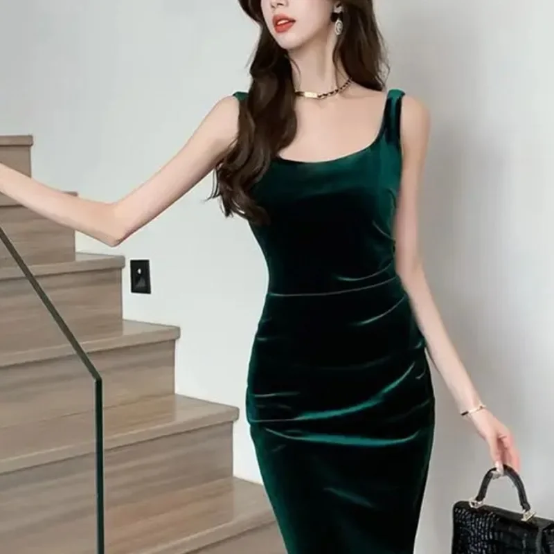 Misteriosi abiti sexy in velluto verde per le donne Abito lungo aderente aderente da sposa elegante Abito lungo aderente per festa di compleanno da sera