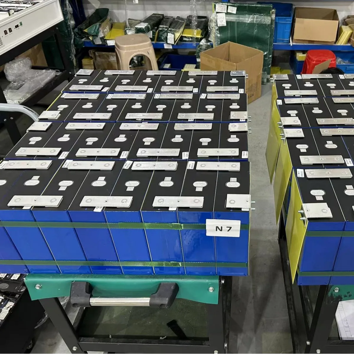 Akumulator litowo-żelazowo-fosforanowy LiFePO4 51,2V 280AH 300AH 200AH do domowego magazynowania energii, model podłogowy, 15 kWh energii elektrycznej, 10 kWh energii elektrycznej