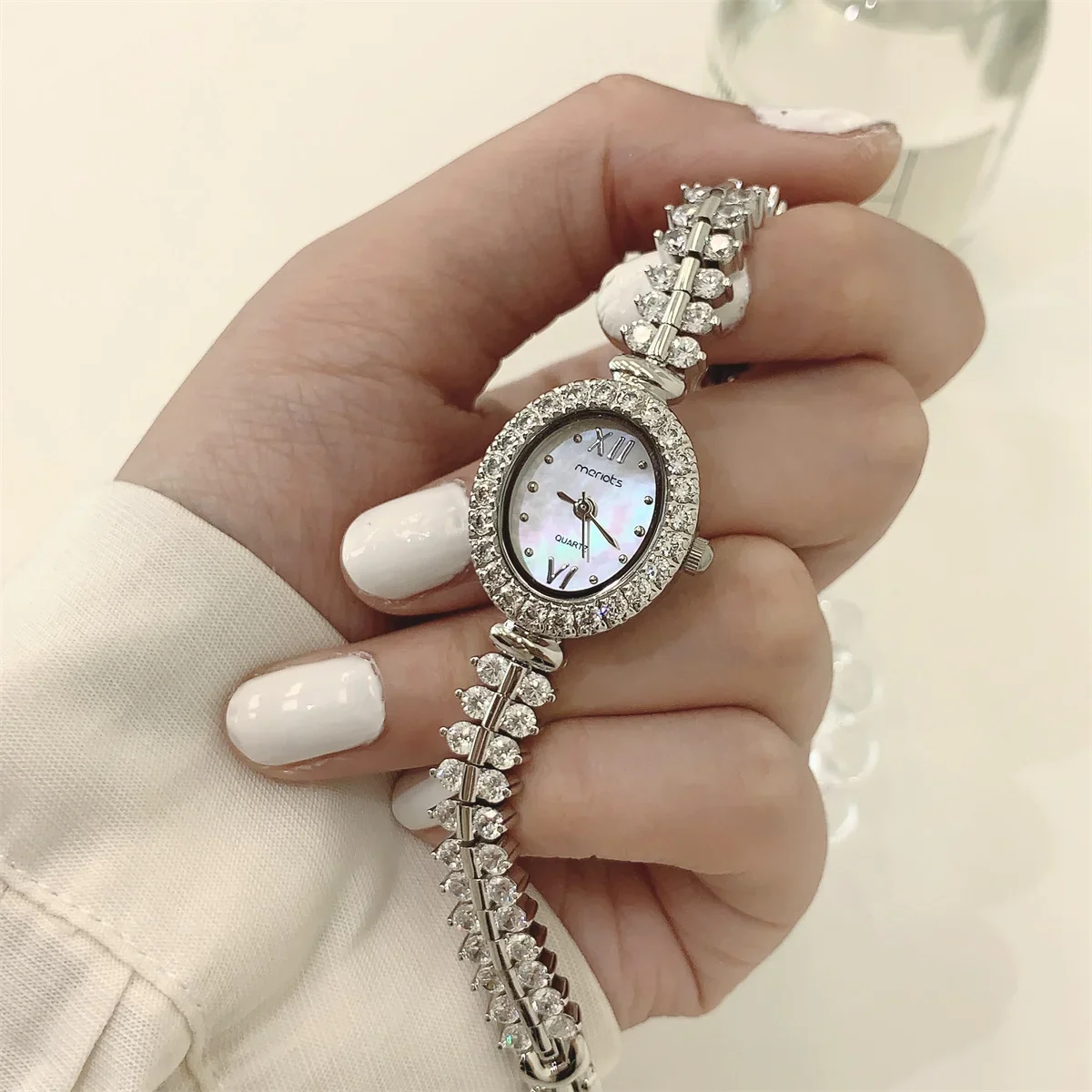 Luxury Quartz Watch Jewelry Women\'s Watch Prong Setting Cubic Zircon Luxury Full Crystal Mother-of-pearl Lady Clock Girl\'s Gift