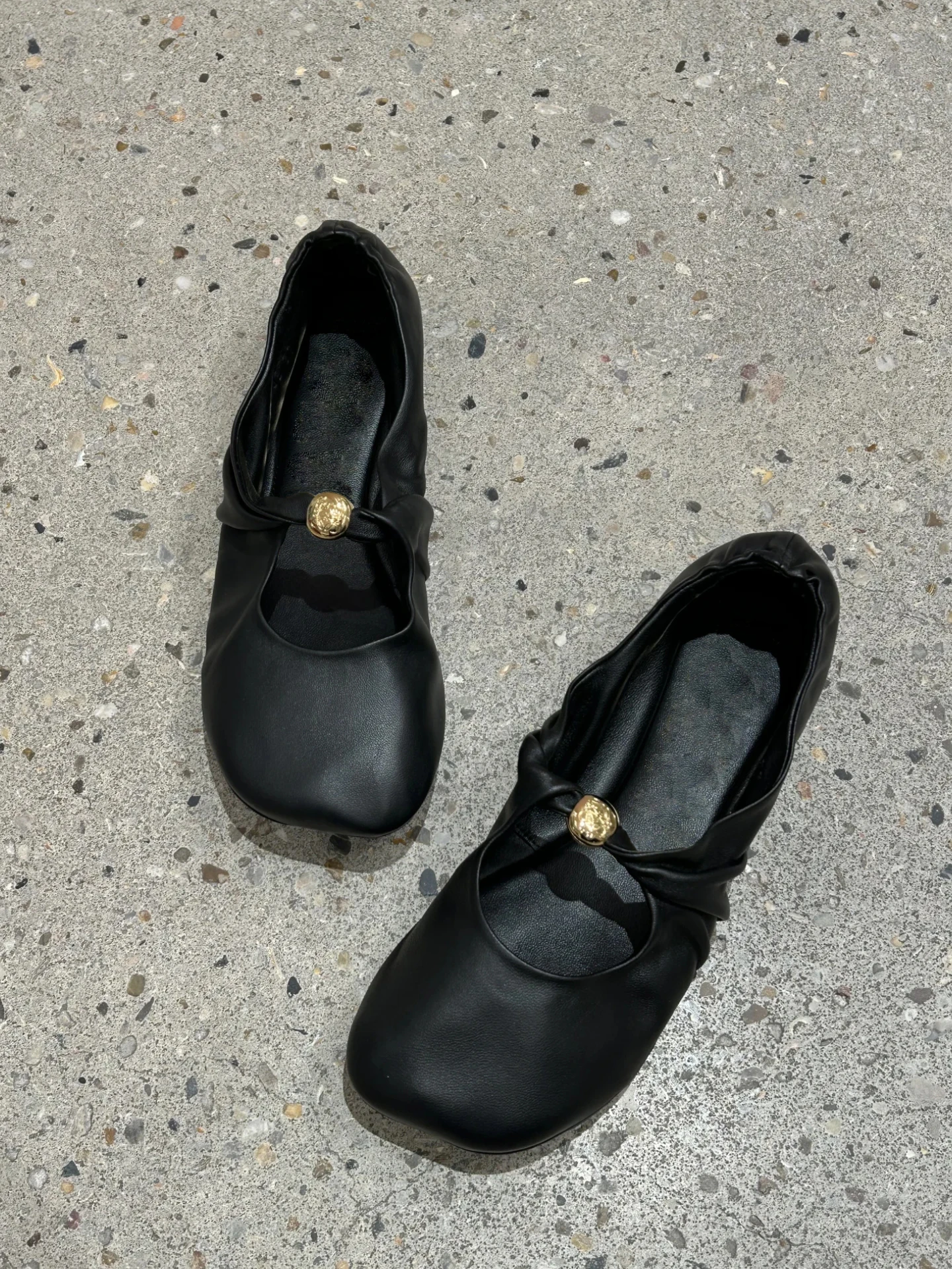 soft-leather-comfortable-retro-grandma-shoes-ballet-flat-mary-janes-women's-casual-fashion-folded-head-flat-heel-footwear