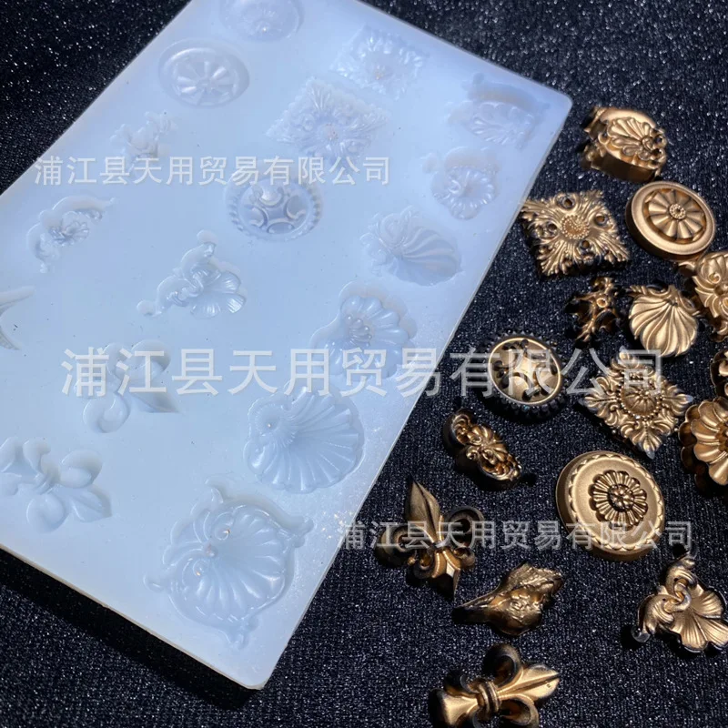 Retro Relief Totem Silicone Mold Fondant Surrounding Border Cake Decoration Tools Baking DIY Flower Mould Salt Carving Molds