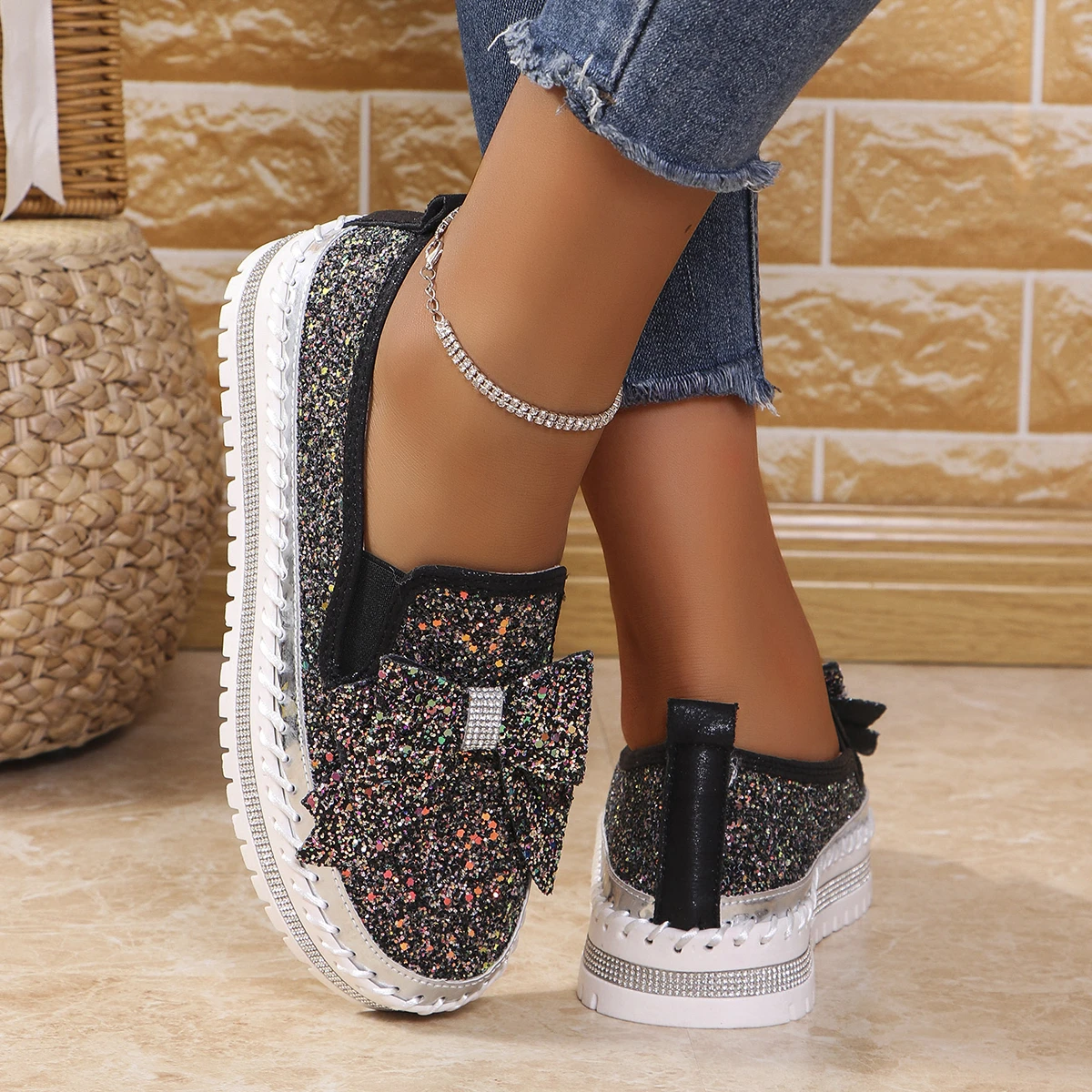 Fashion Women Shoes Shining Rhinestone Loafer Bowknot Slip-on Thick Botton Casual Ladies Crystal Female Platform Sneakers Sports